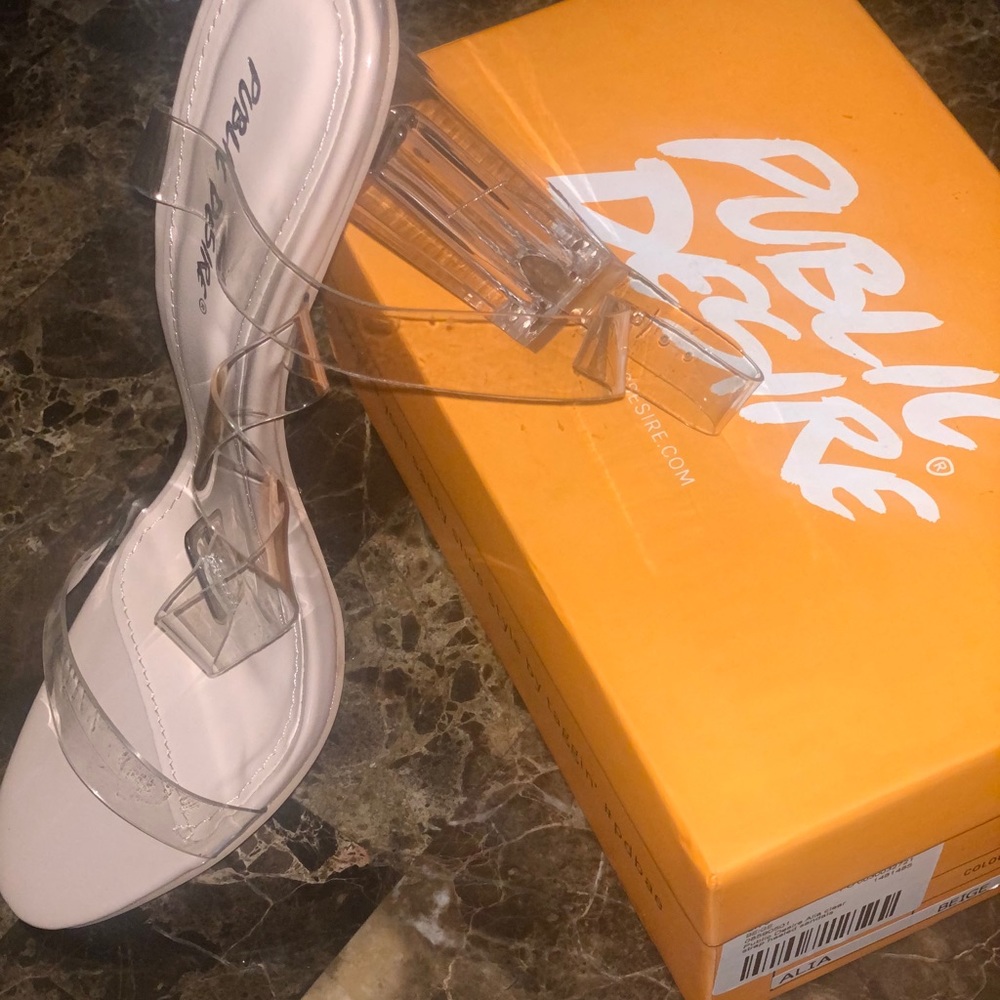 Clear chunky ankle style heel - Picture 1 of 3